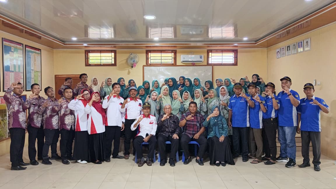 Kunjungan Ketua Komisi Informasi Sumatera Utara di Desa Sengon Sari